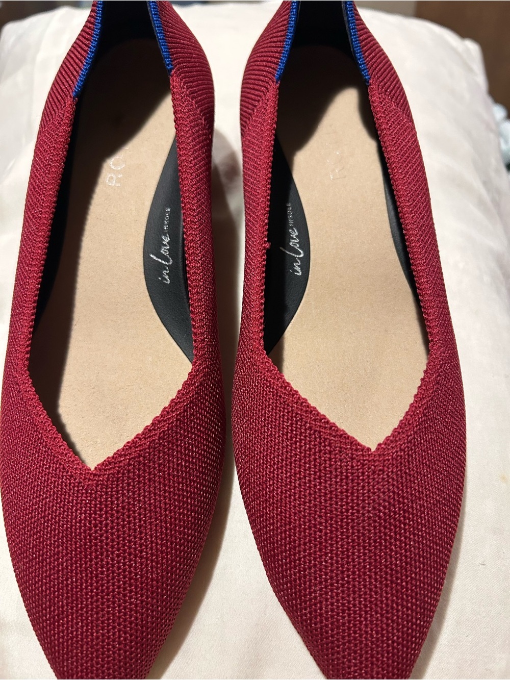 NWOT Rothys The High Point Heels autumn red
